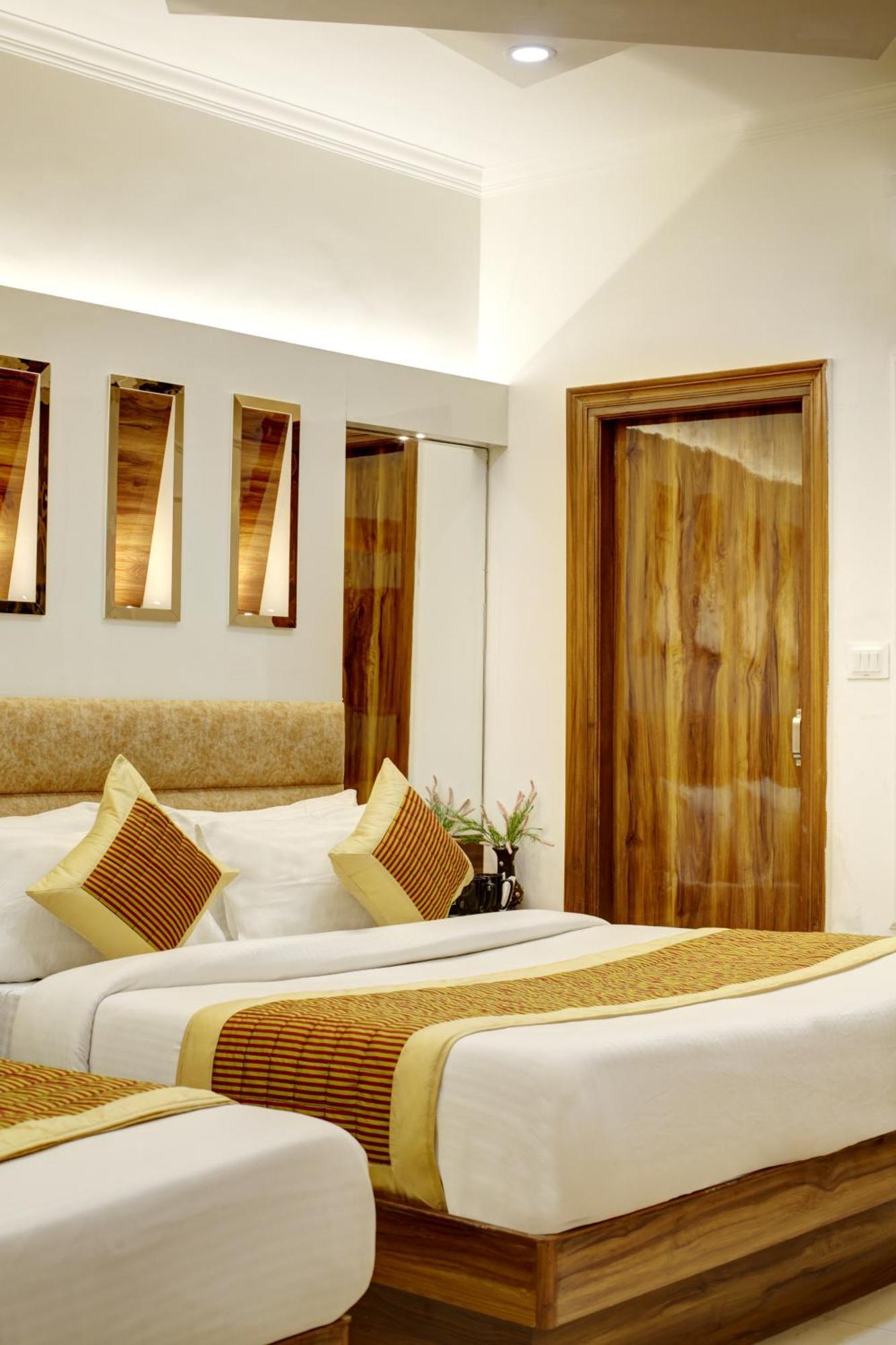 Hotel Star Villa - Front Of New Delhi Railway Station & 5 Minute From Connaught Place Bagian luar foto