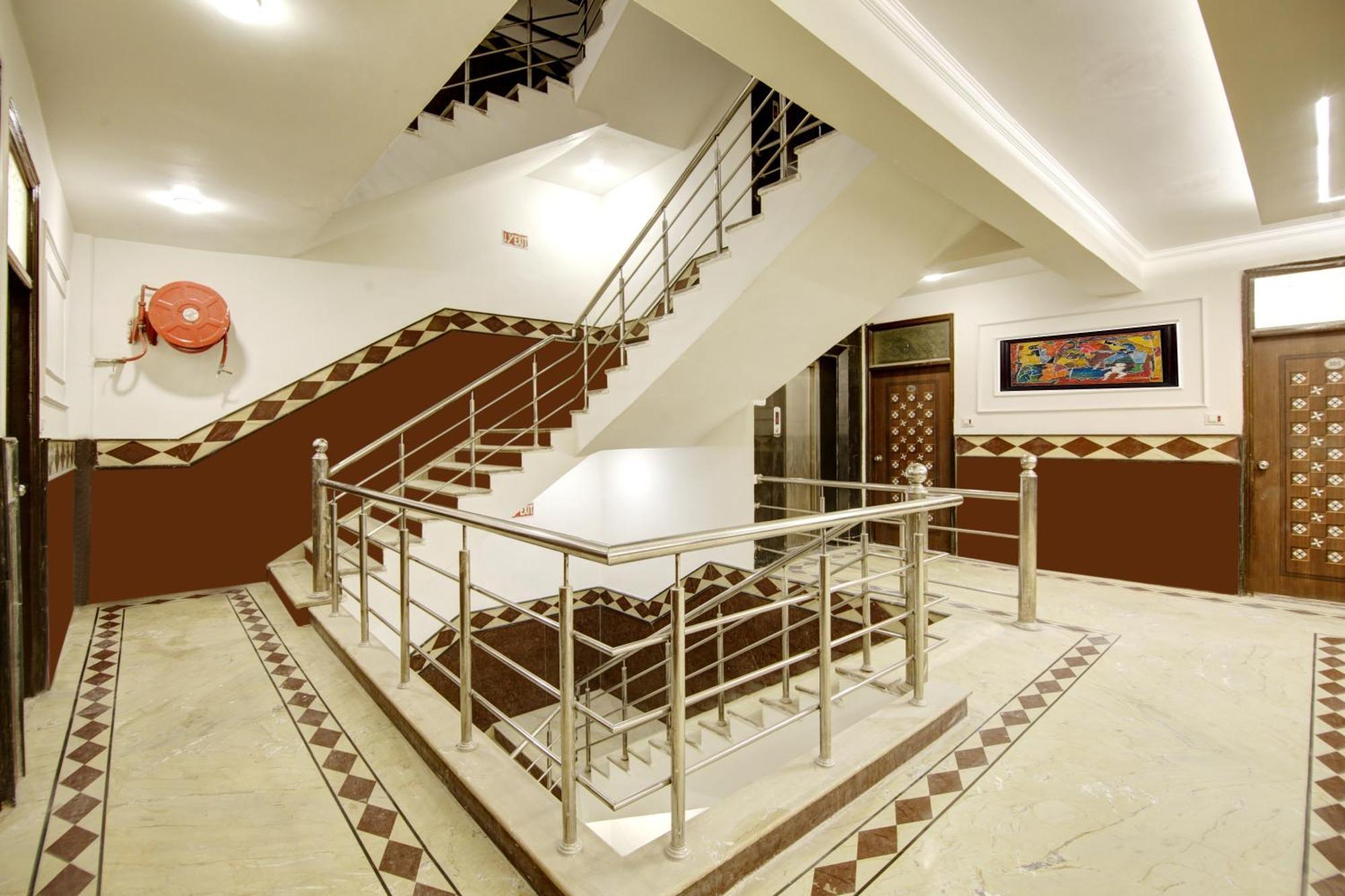 Hotel Star Villa - Front Of New Delhi Railway Station & 5 Minute From Connaught Place Bagian luar foto